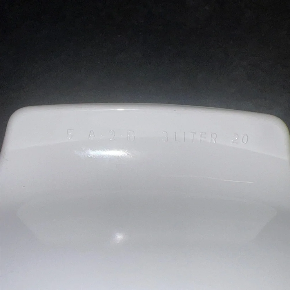 Vintage corningware Glass Lid White Casserole Dish. Spice of Life. 3 Ltr